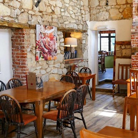 The Crab And Lobster Inn 벰브리지 외부 사진